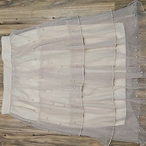 Metro Wear EUC tiered tulle skirt size M cream pearls
